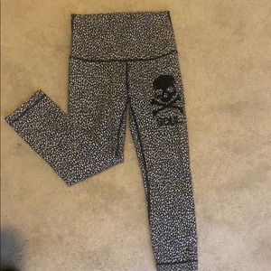 Lululemon Wunder Under Crops